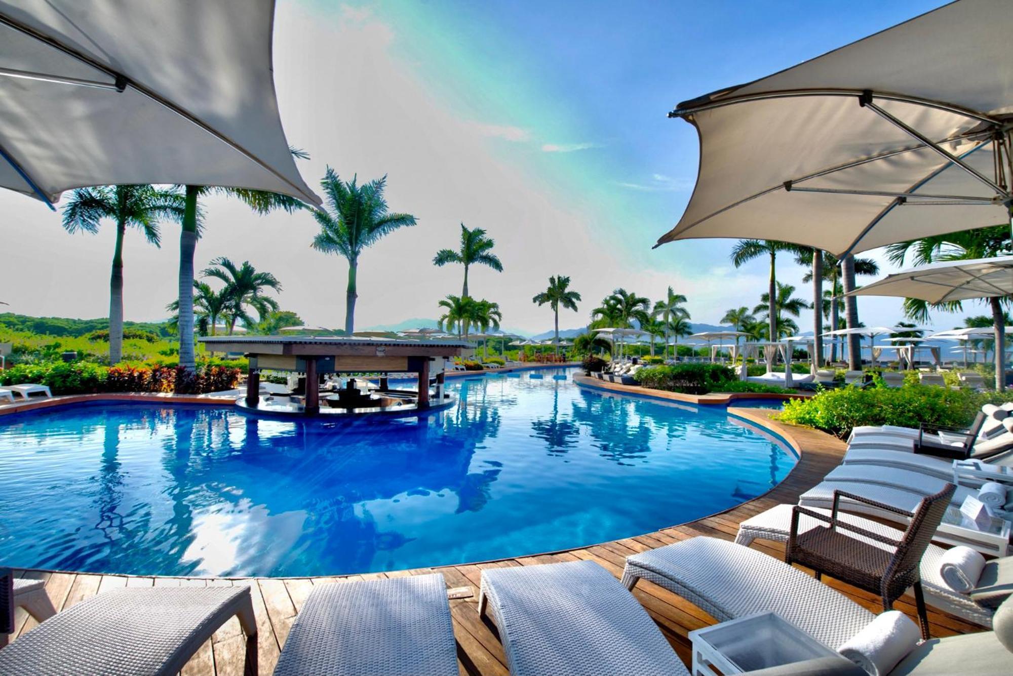 Grand Luxxe Two Bedroom Suite - Нуэво-Вальярта Экстерьер фото